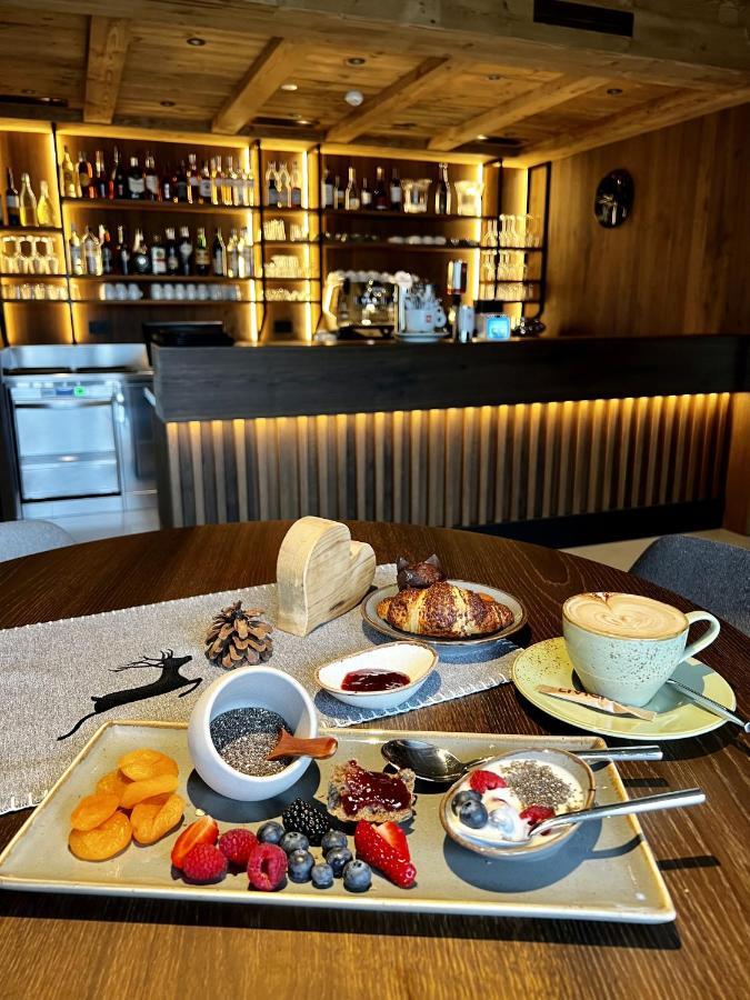 Camino Rustic Chic